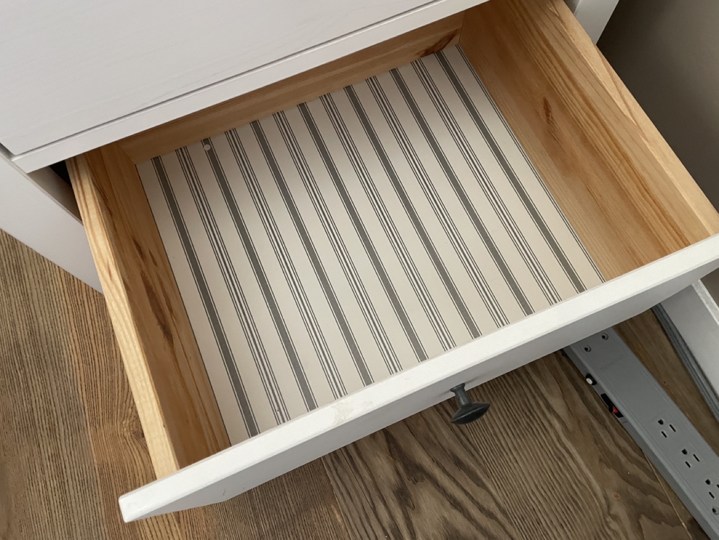 IKEA HEMNES 5-Drawer Tall Chest - White - photo 4