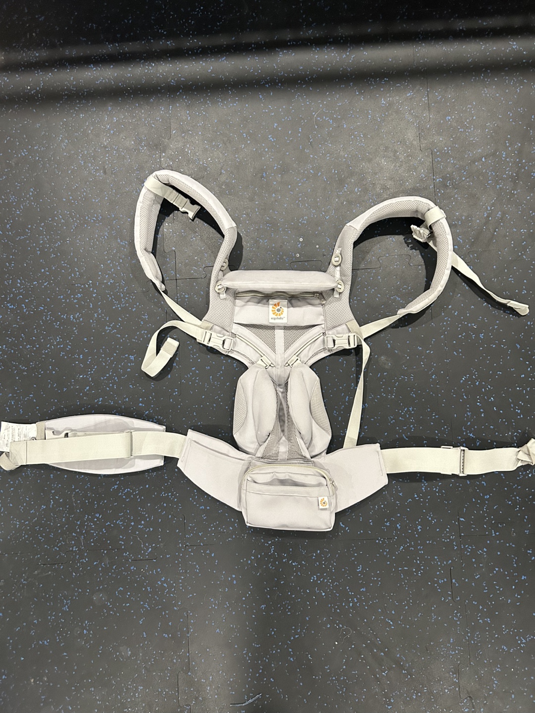 Ergobaby Omni 360 Baby Carrier - Cool Air Mesh - Grey