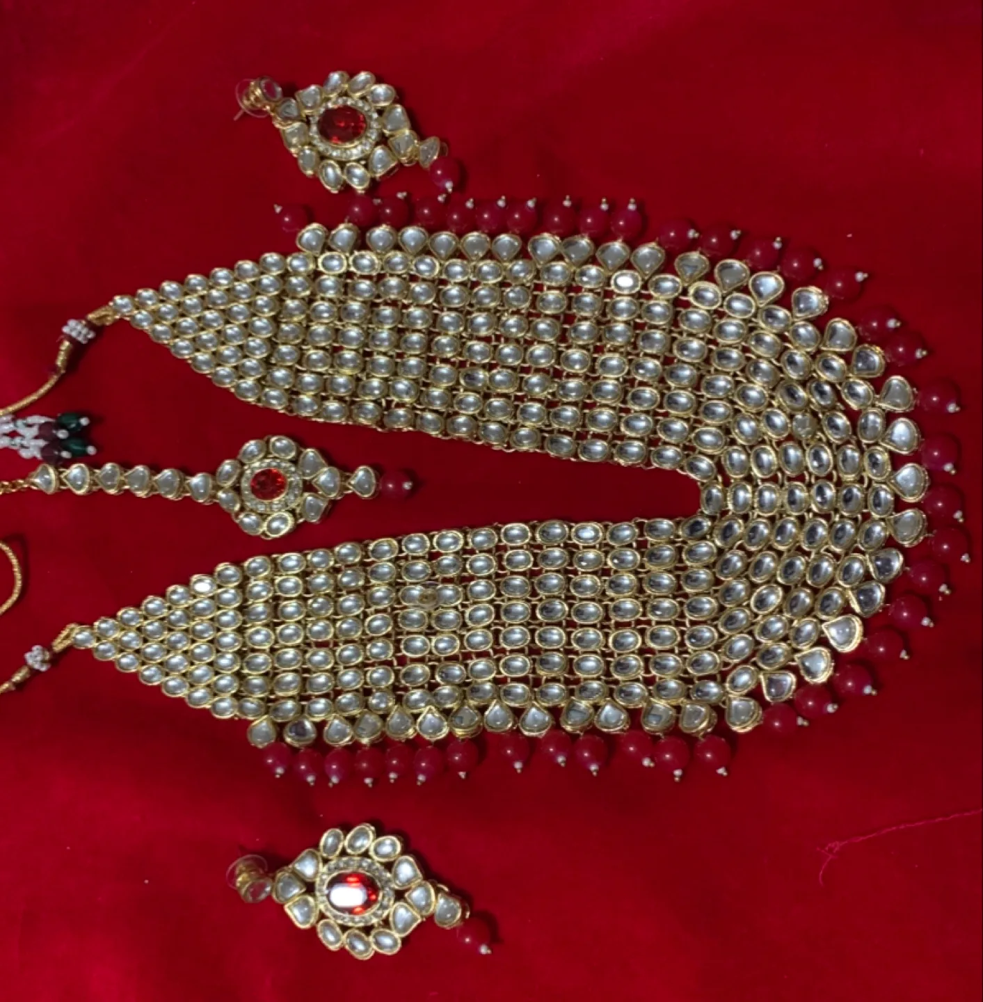 Gorgeous Kundan Necklace Set with Red Beads image indicator(4)
