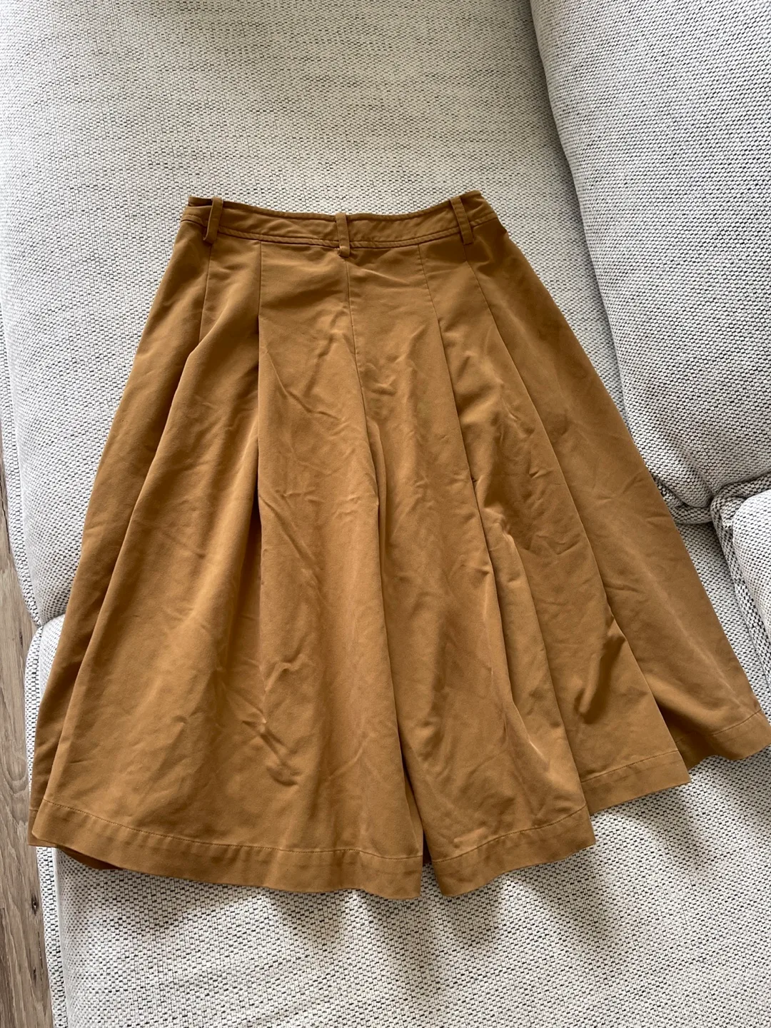 Brown pleated midi pants image indicator(6)