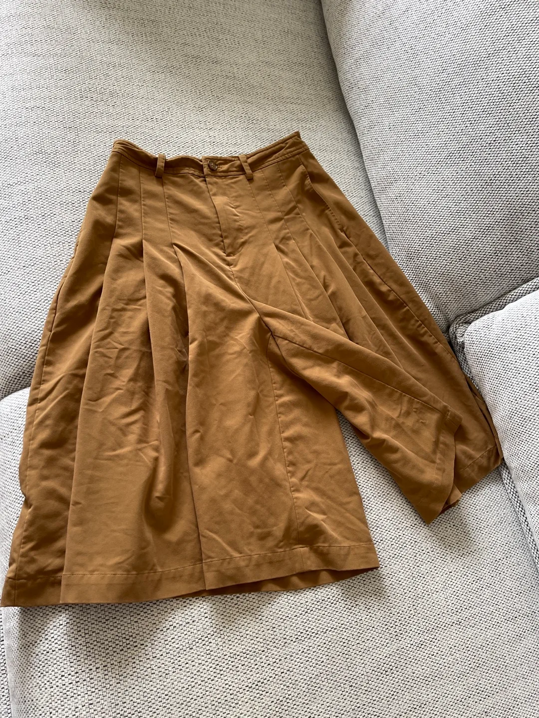 Brown pleated midi pants image indicator(3)