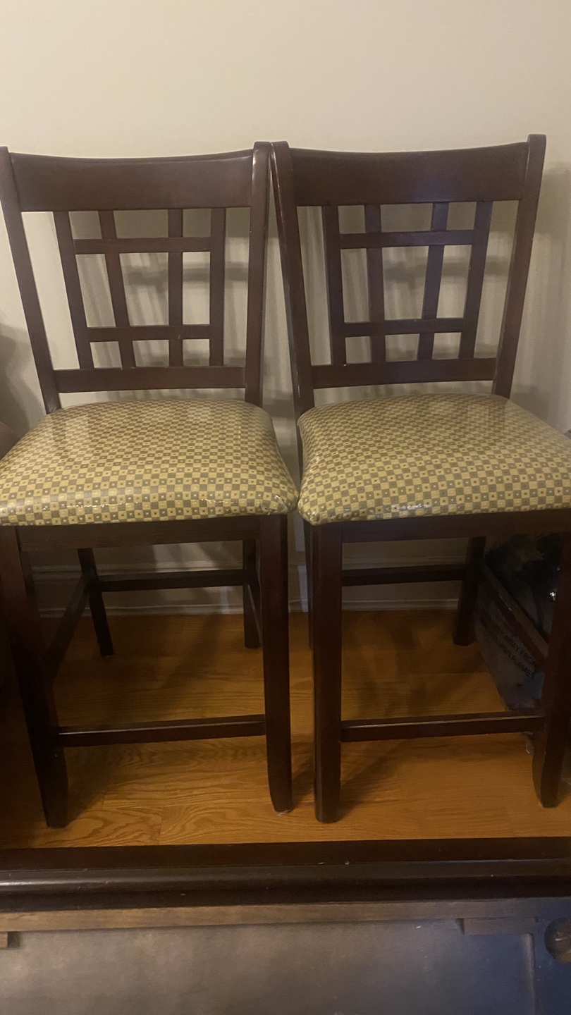 Set of 4  Wood Kitchen Counter Height Chairs - photo 2