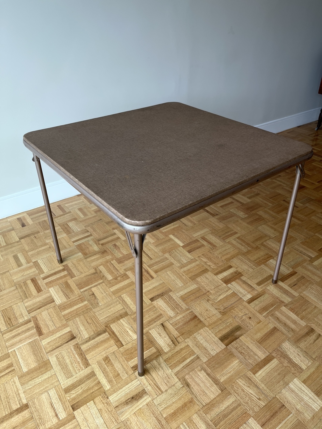 Vintage Folding Table 💚