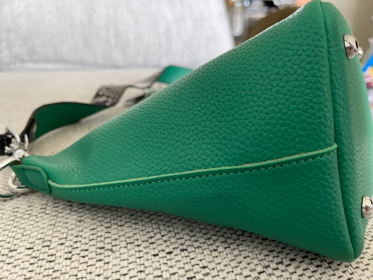 Green Crossbody Bag with Strap image indicator(8)