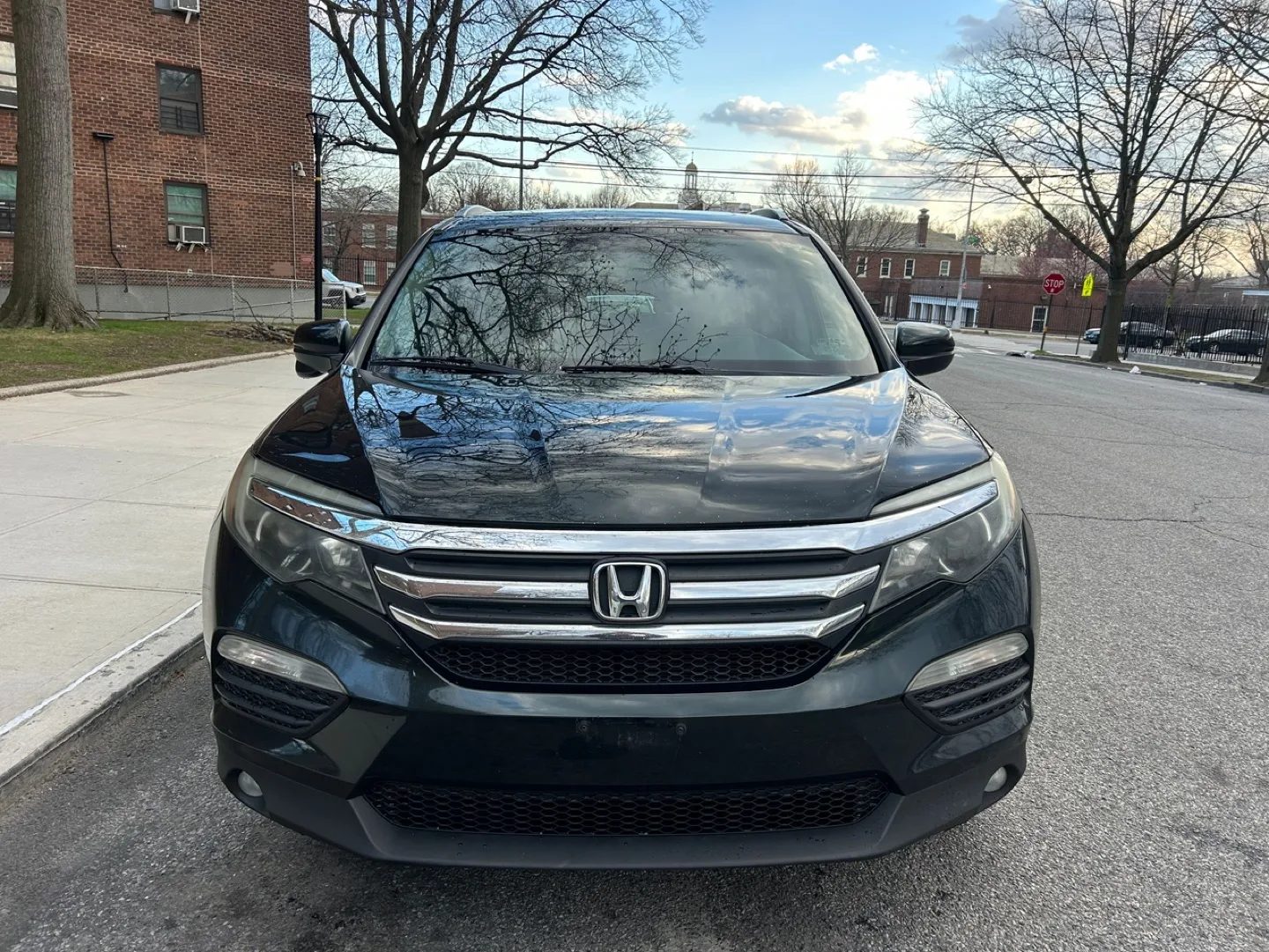 2016 Honda Pilot AWD SUV thumbnail