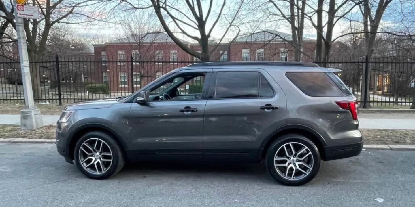 2018 Ford Explorer Sport Utility Vehicle thumbnail