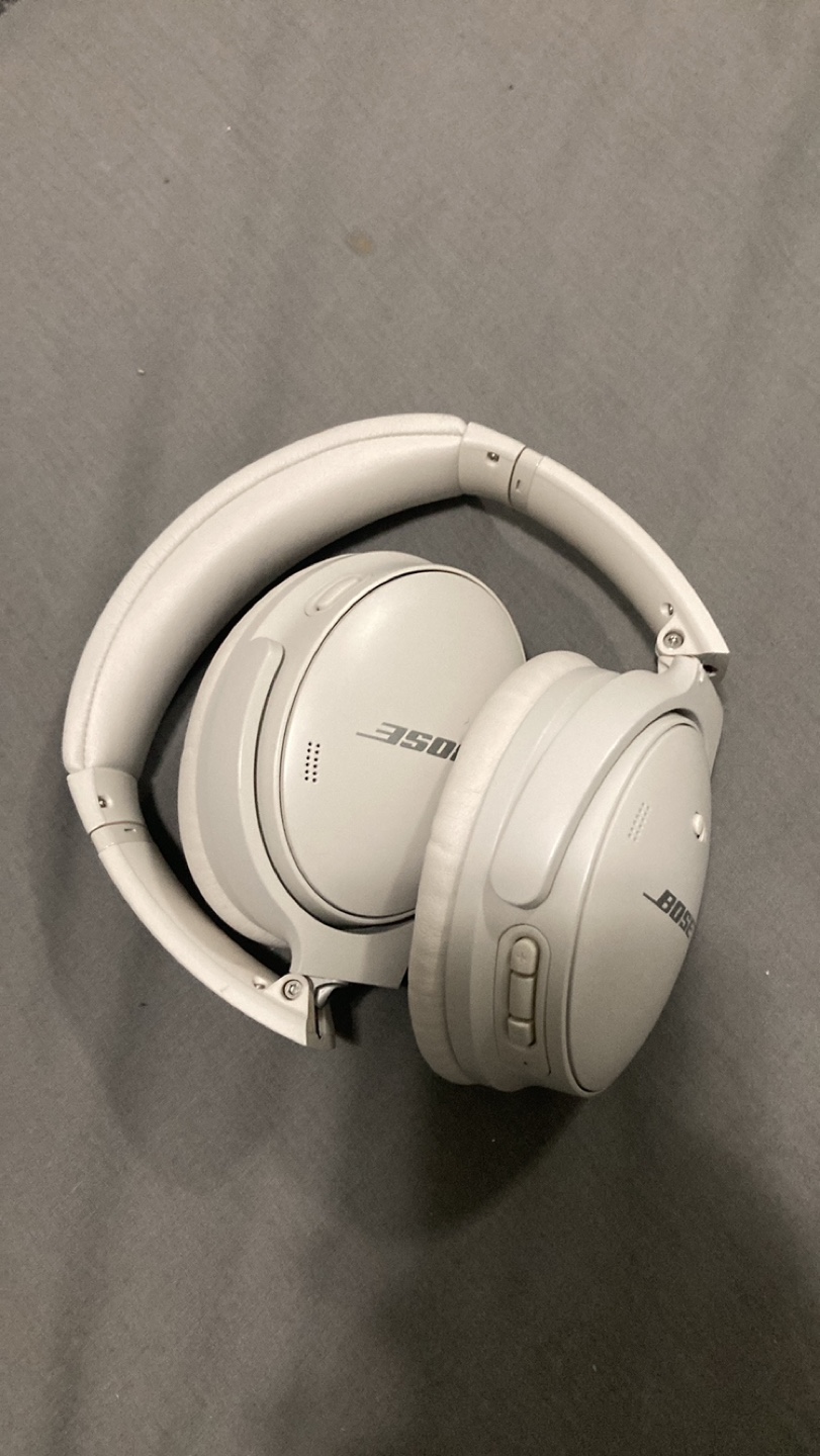 Bose Noise Cancelling QC 45 Headphones - photo 4