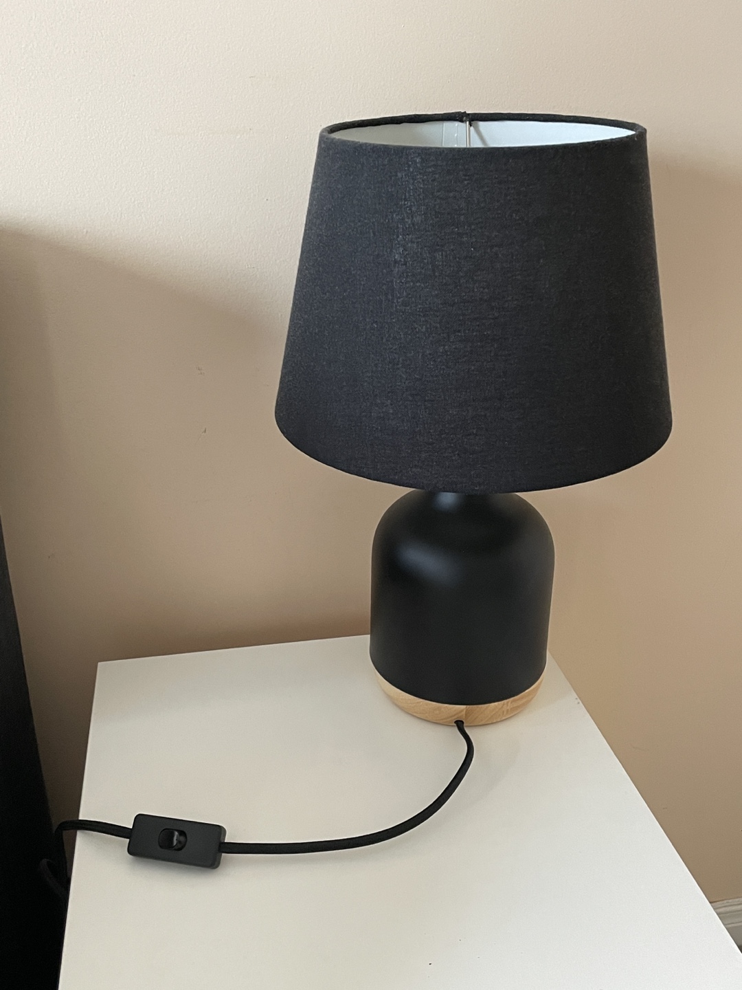 Black Table Lamp with Wooden Base - photo 3