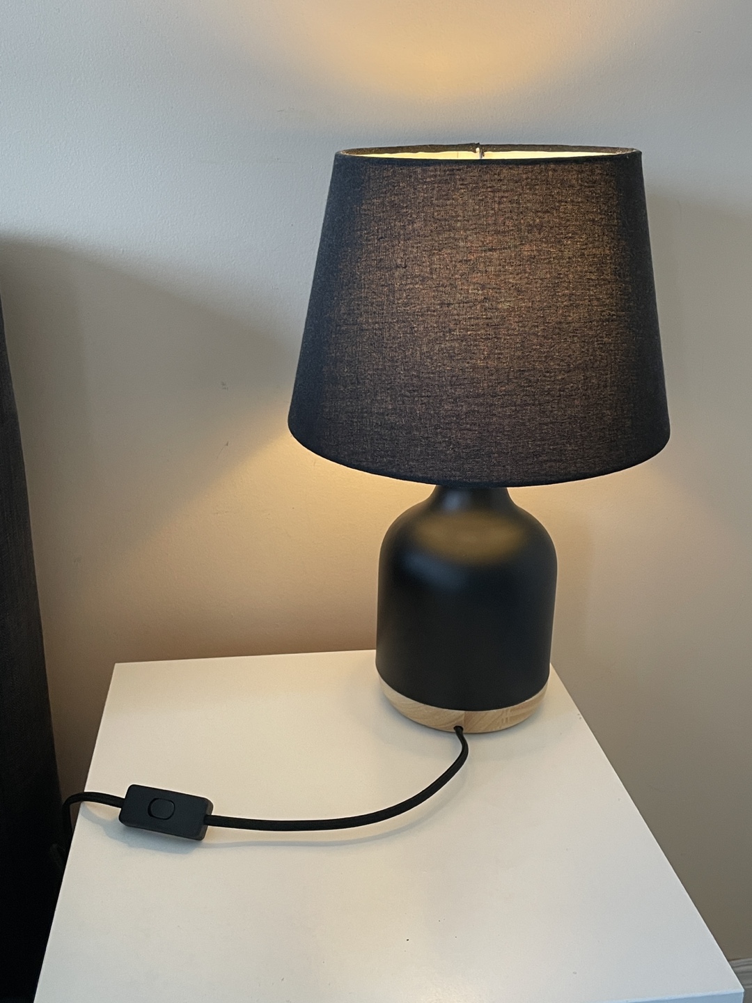 Black Table Lamp with Wooden Base - photo 2