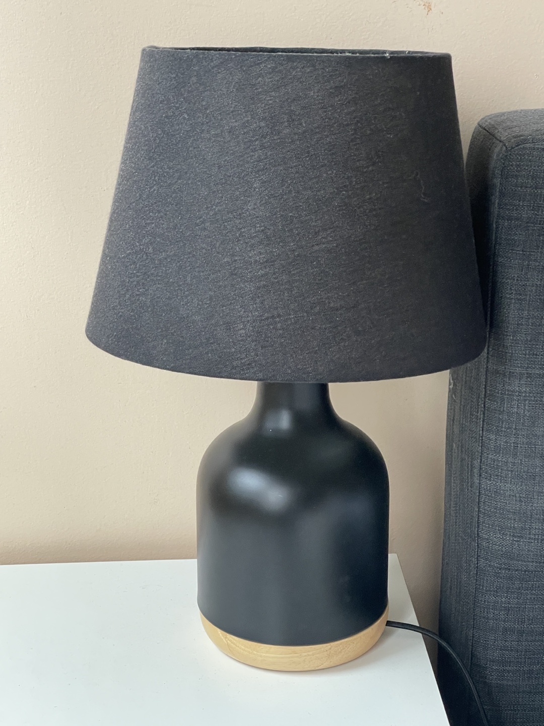 Black Table Lamp with Wooden Base - photo 4