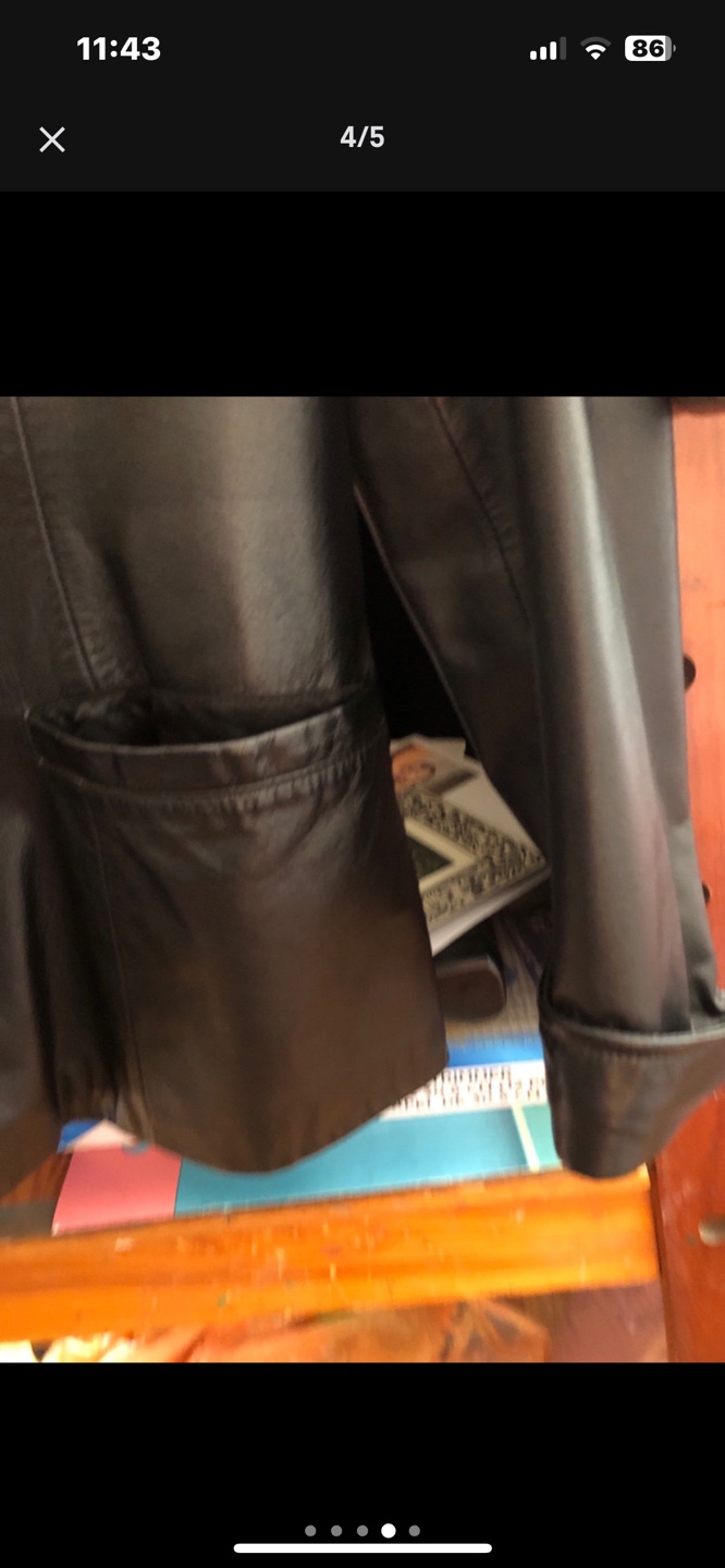 Danier Leather Jacket - Size M - photo 3