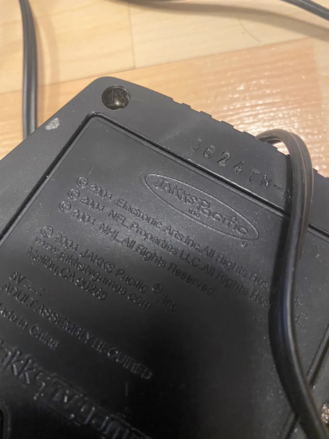 EA Sports Retro NHL / NFL TV Plug in and Play Video Game image indicator(4)