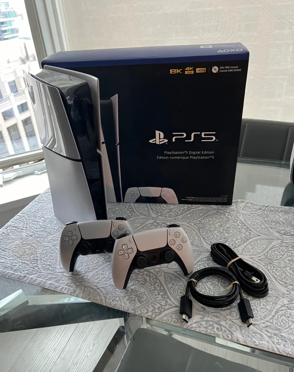 PlayStation 5 Digital Edition Console - Excellent Condition thumbnail