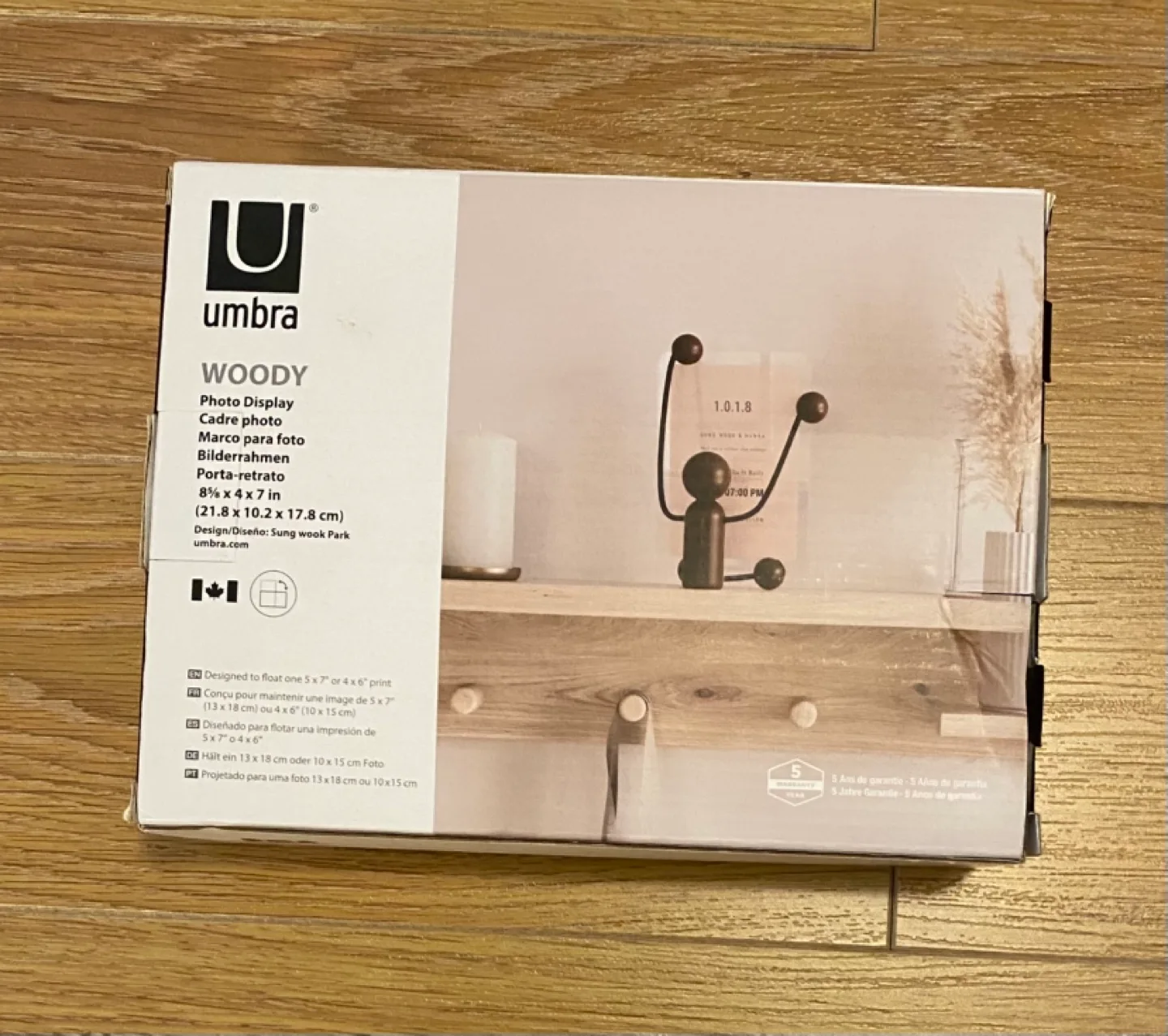 Umbra Woody Photo Display Stand image indicator(2)