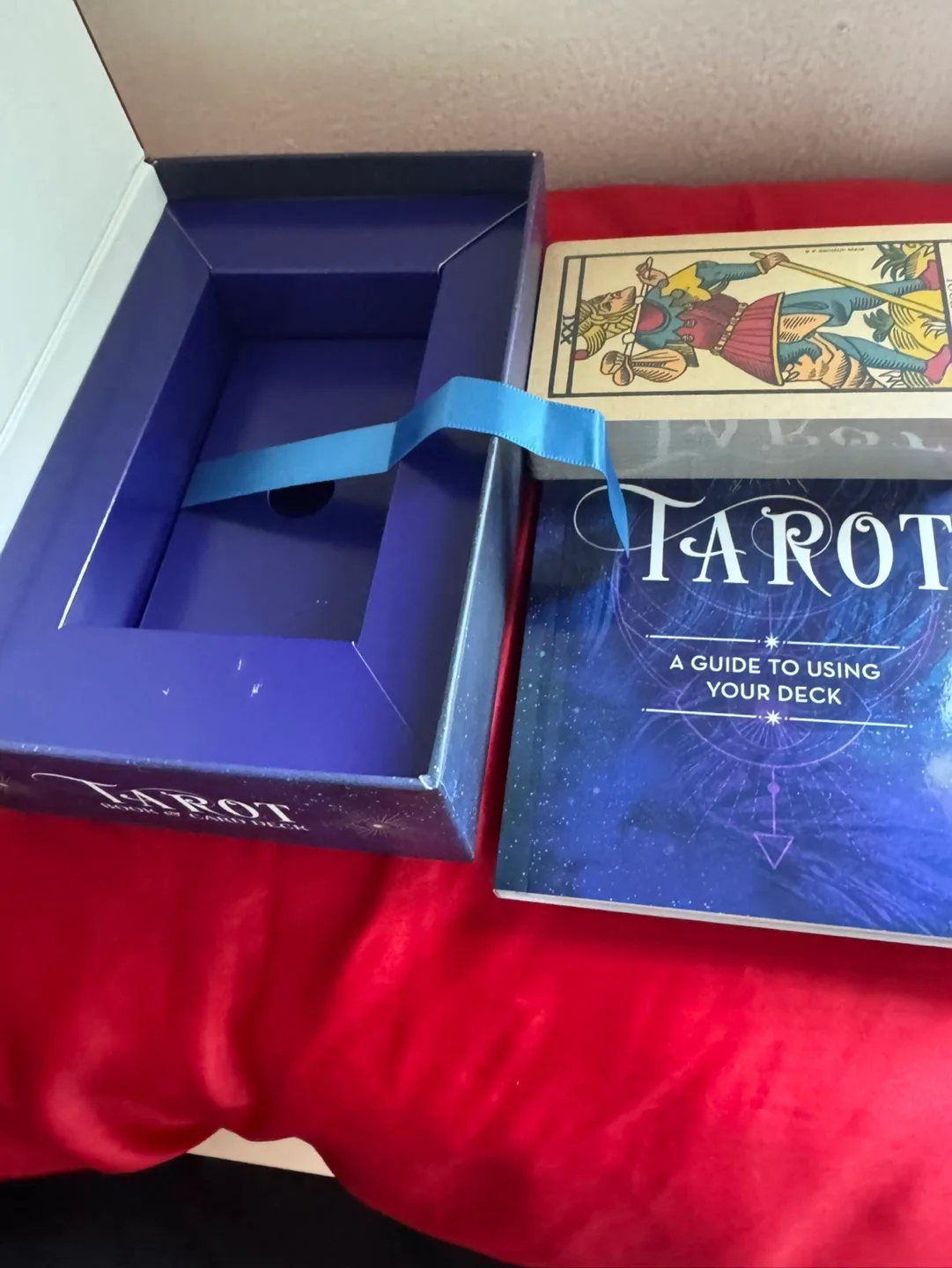 Tarot Deck and Guide Book Set image indicator(2)
