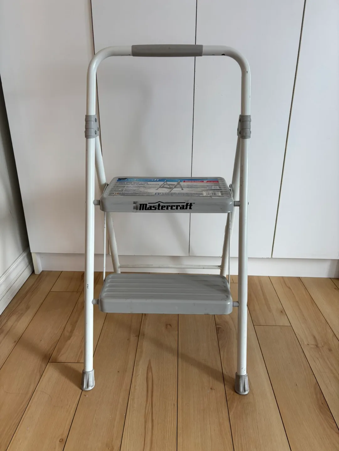Two-Step Ladder/metal white & grey thumbnail