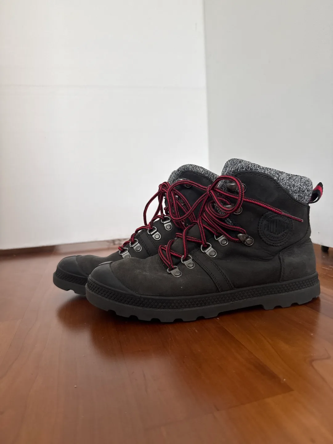 Palladium Women's Hiking Boots - Size 7 thumbnail