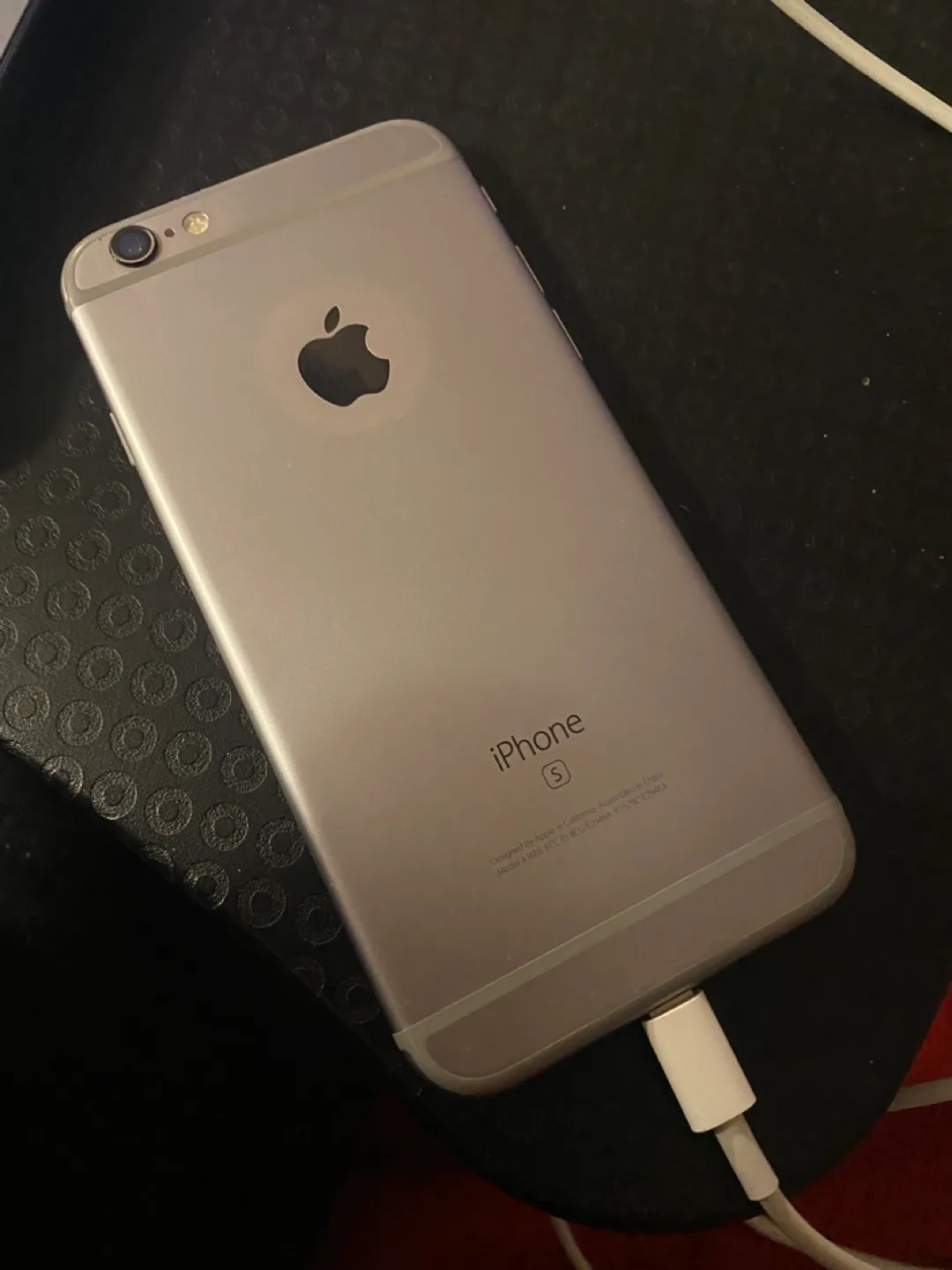 iPhone 6s Locked to Fido 12.2 OS - GREAT CONDITION image indicator(5)