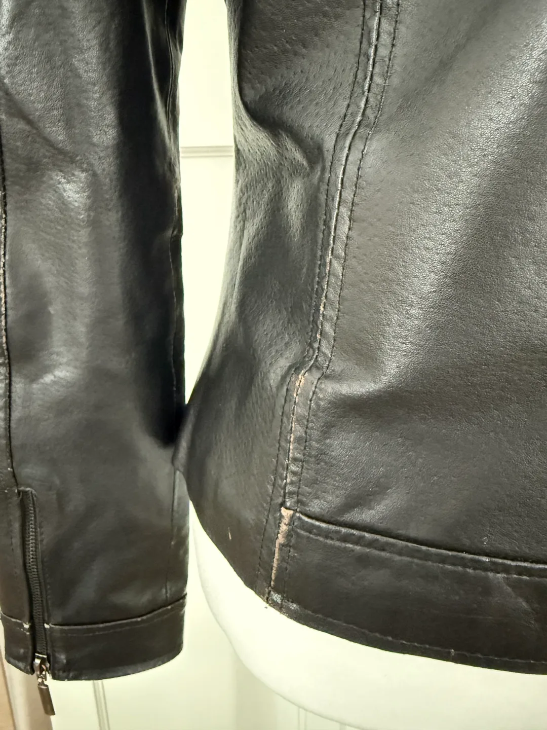 💚vintage genuine leather jacket image indicator(9)