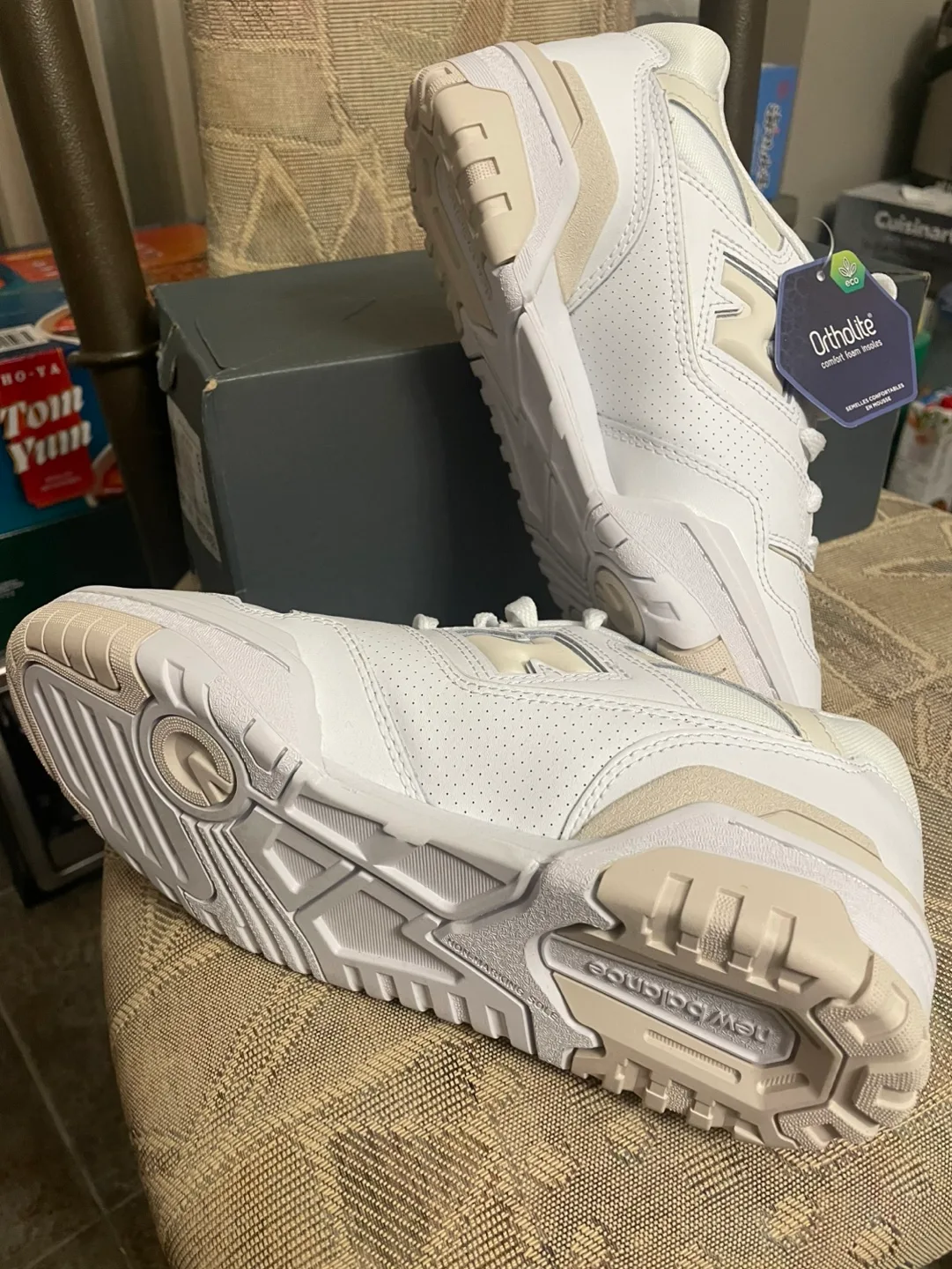 *New* NEW BALANCE Unisex Lifestyle Shoes (BBW550) image indicator(4)