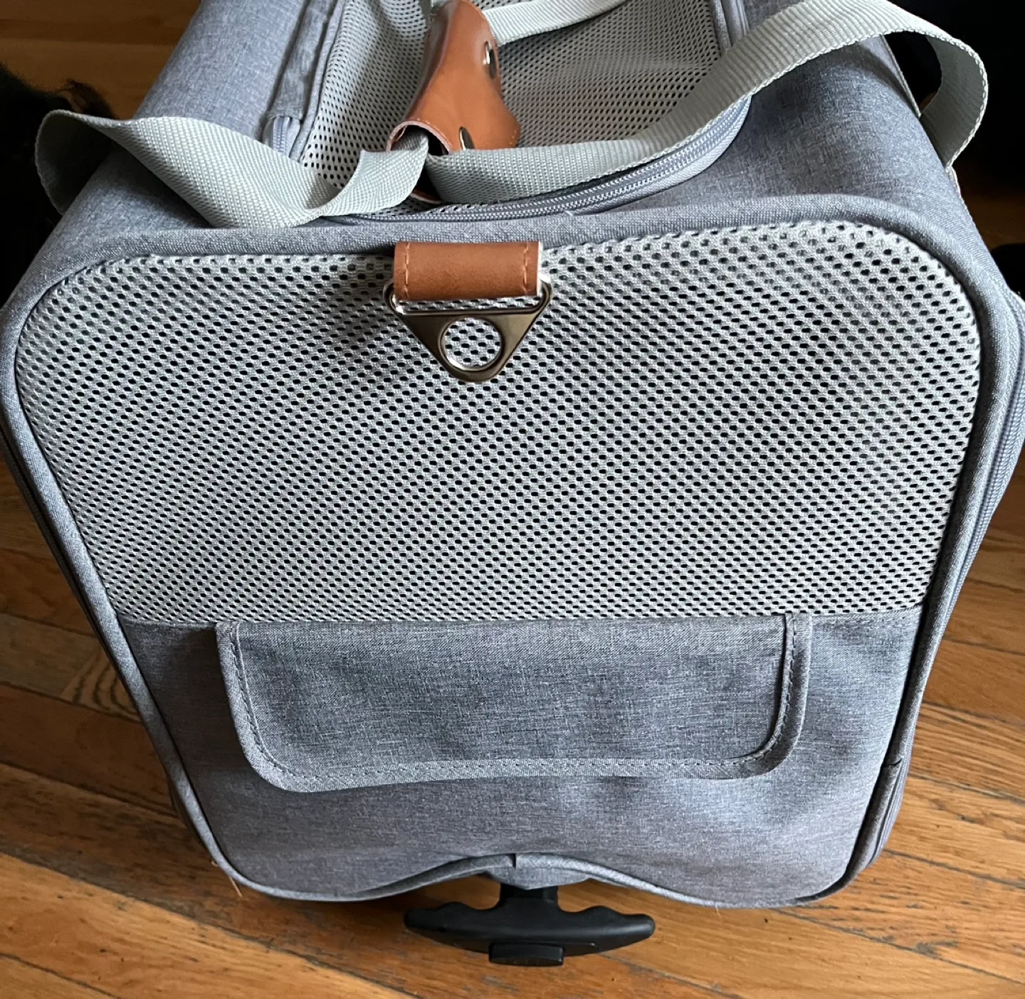 Pet Carrier with Wheels image indicator(2)