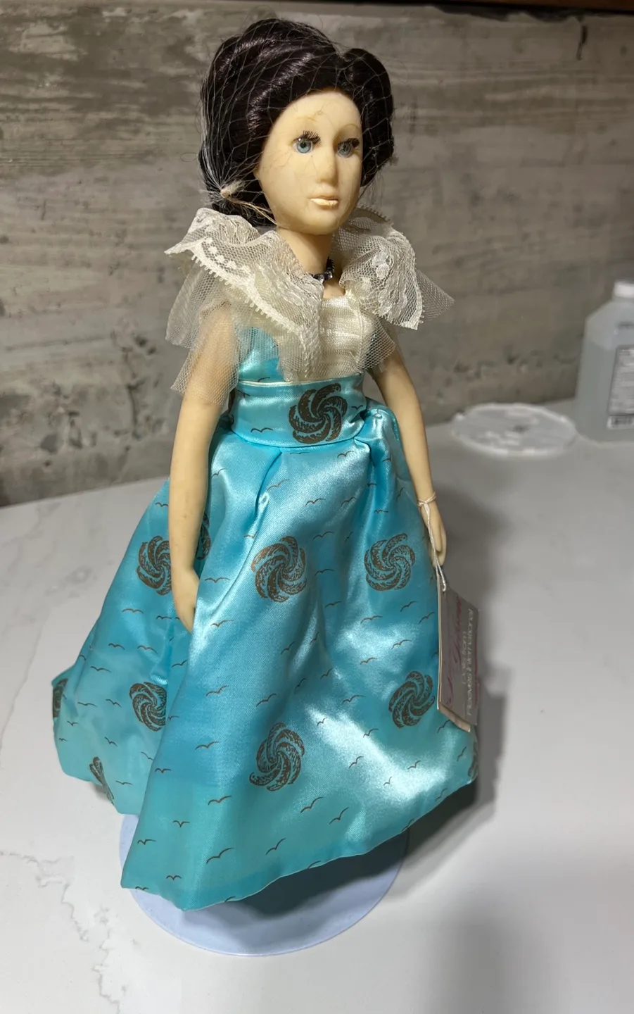 Vintage Suzanne Gibson Doll by Reeves International image indicator(2)