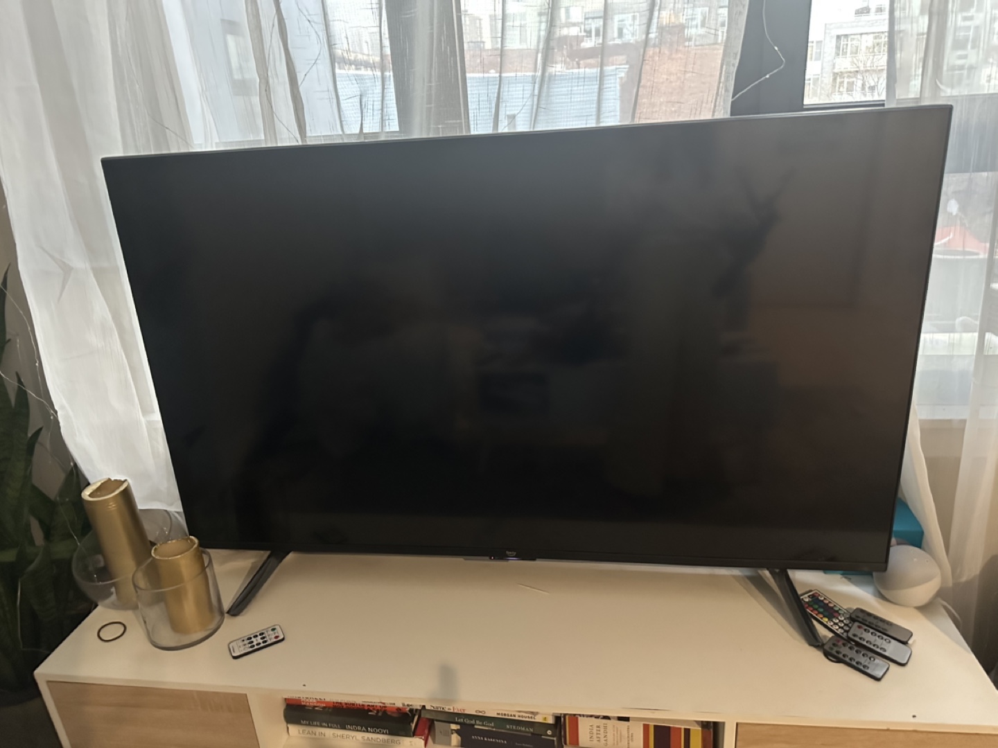 Amazon 65 inch Smart TV - photo 2