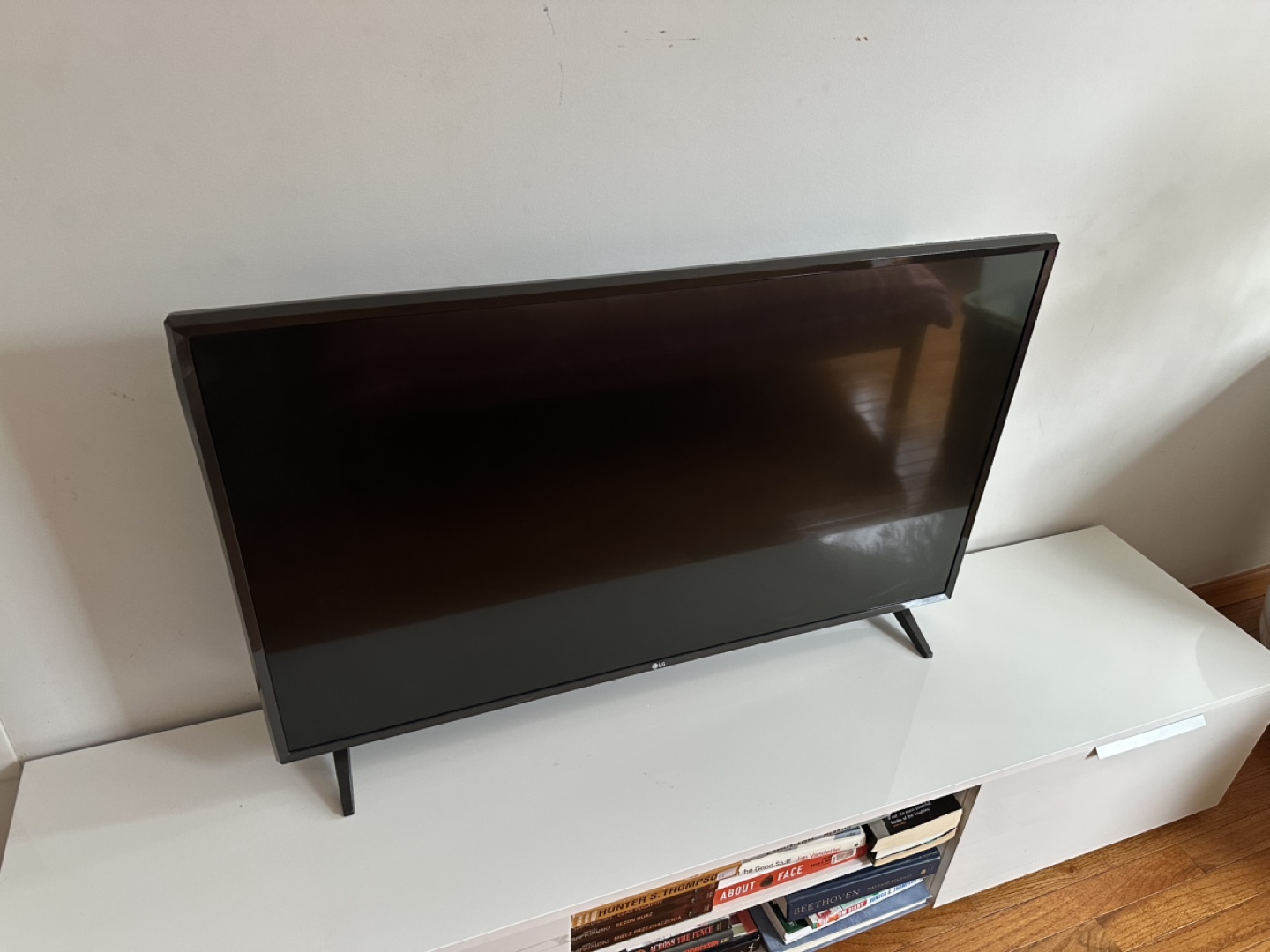 LG Smart TV - 42 Inch