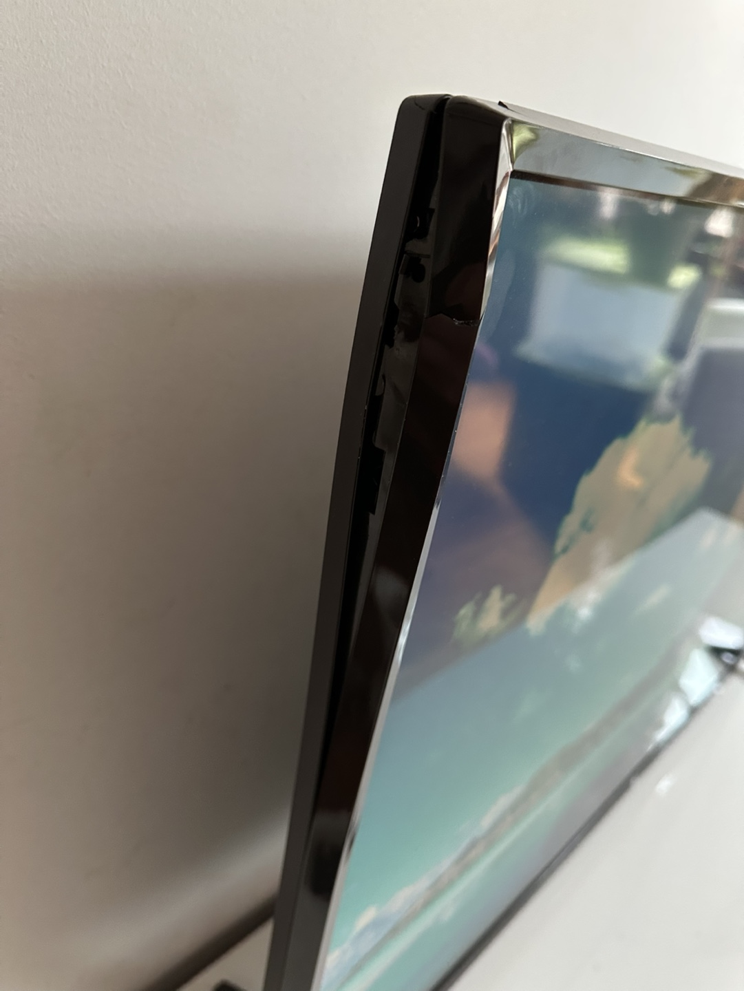 LG Smart TV - 42 Inch - photo 4