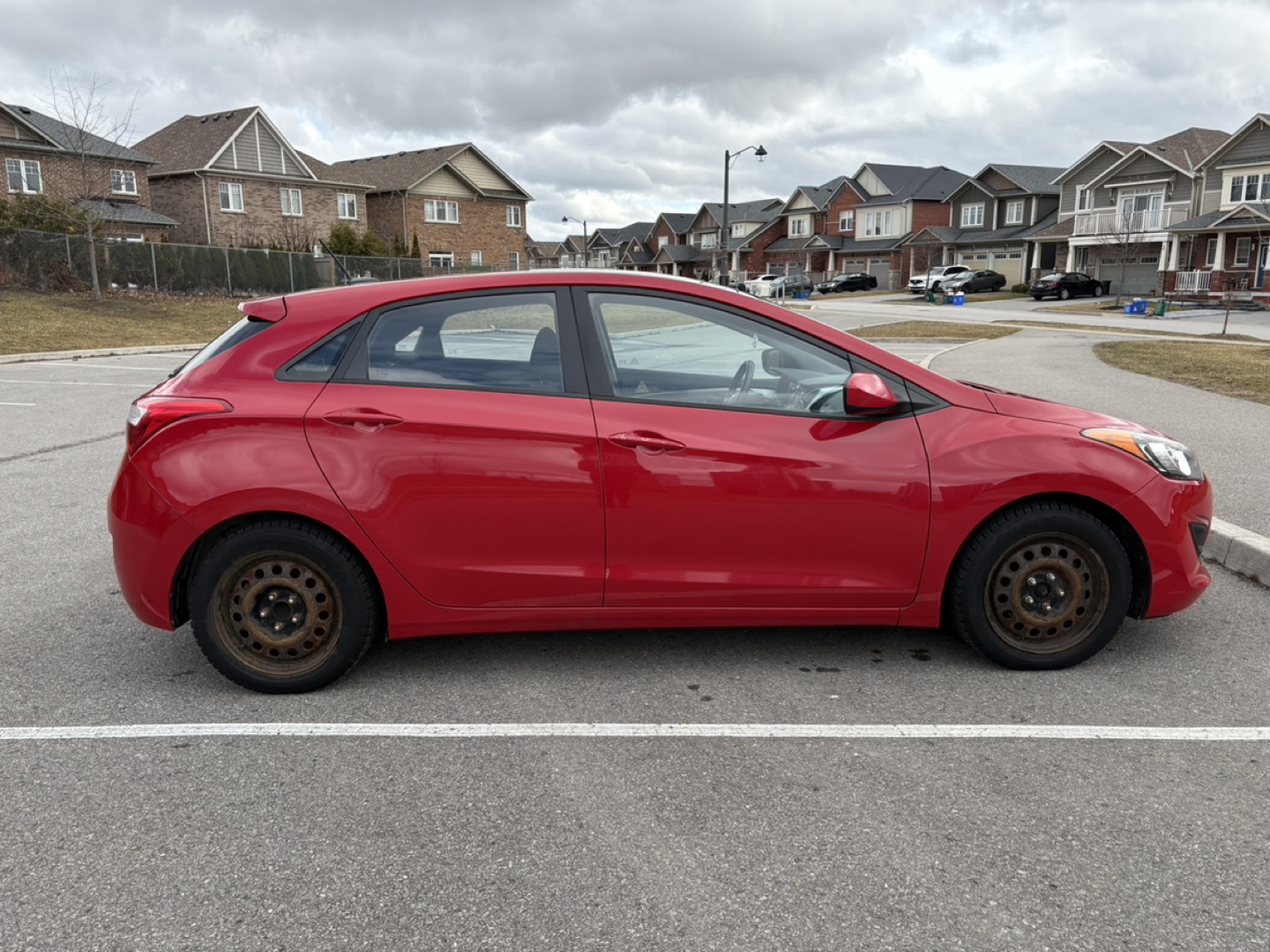 2013 Hyundai Elantra GT – Heated Seats + Extra Tires! - photo 4
