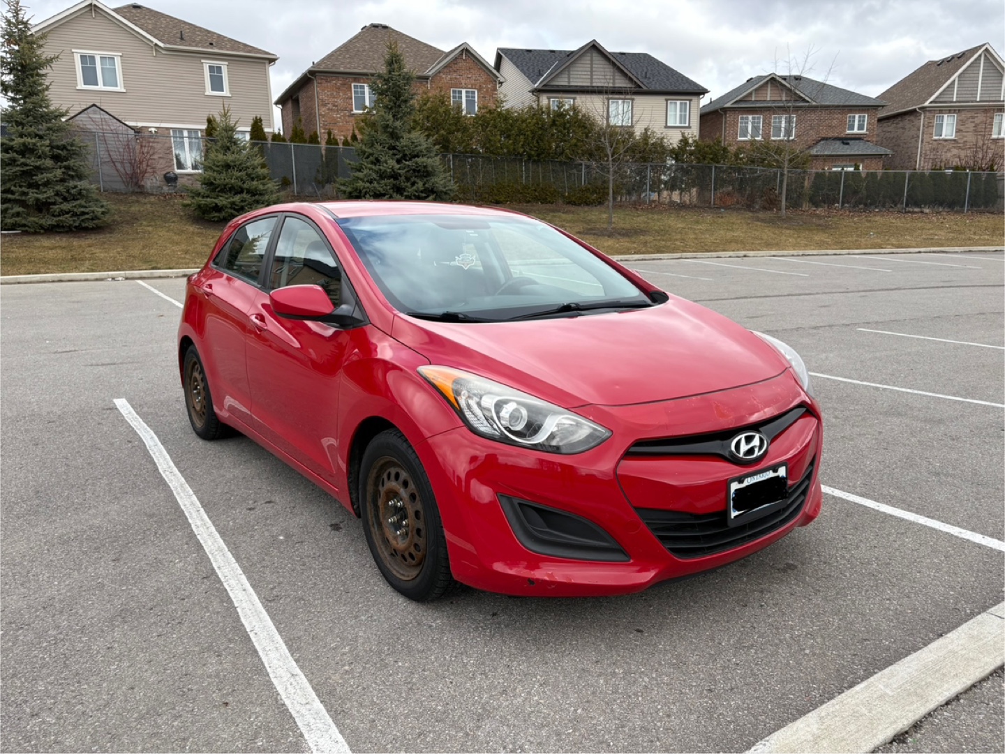 2013 Hyundai Elantra GT – Heated Seats + Extra Tires!