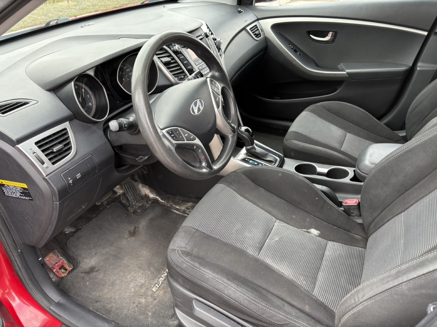 2013 Hyundai Elantra GT – Heated Seats + Extra Tires! - photo 5