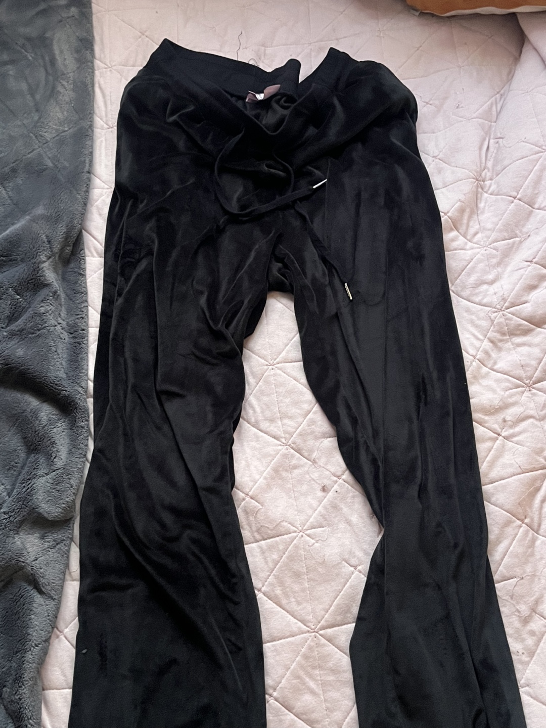 Juicy Couture Black Velour Track Pants with Rhinestone Detail - photo 4
