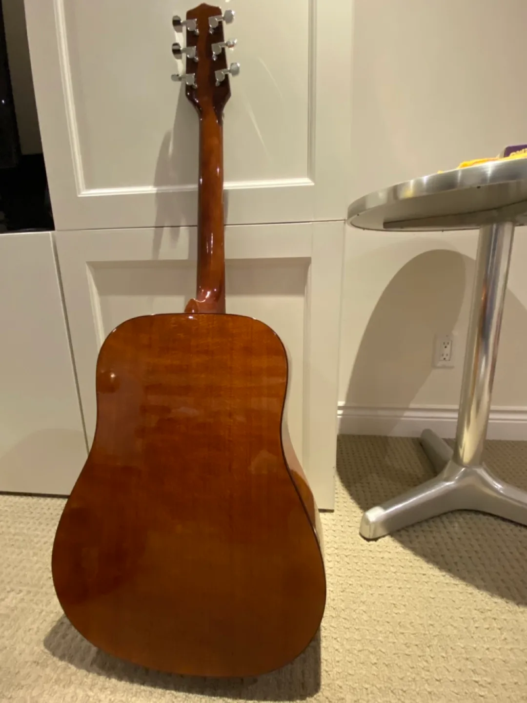 Acoustic Guitar with Case & Accessories image indicator(2)