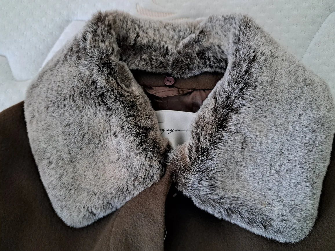 Suzyna Women's Brown Wool Blend Coat, Size M image indicator(3)