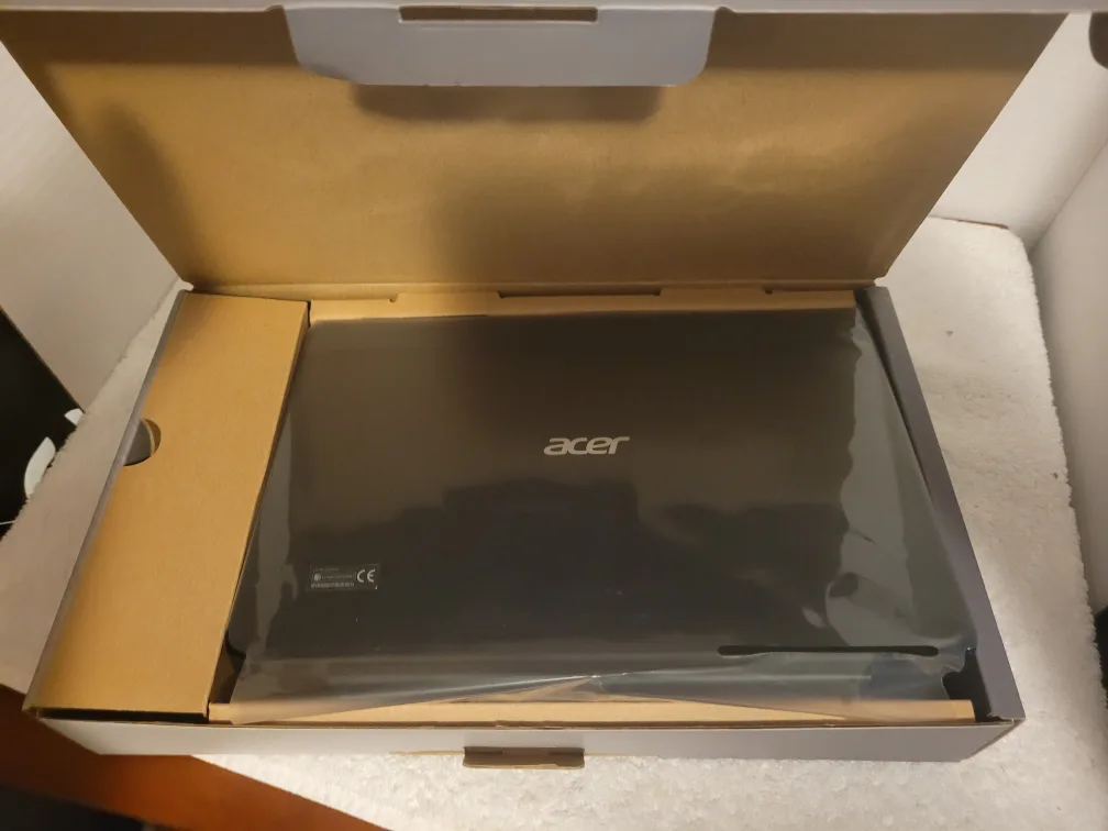 Acer One 10 S1003-114M Tablet image indicator(6)