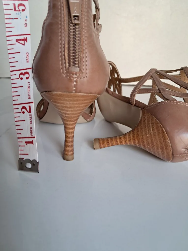 Nine West Women's Brown Cage Sandals Size 4M image indicator(8)