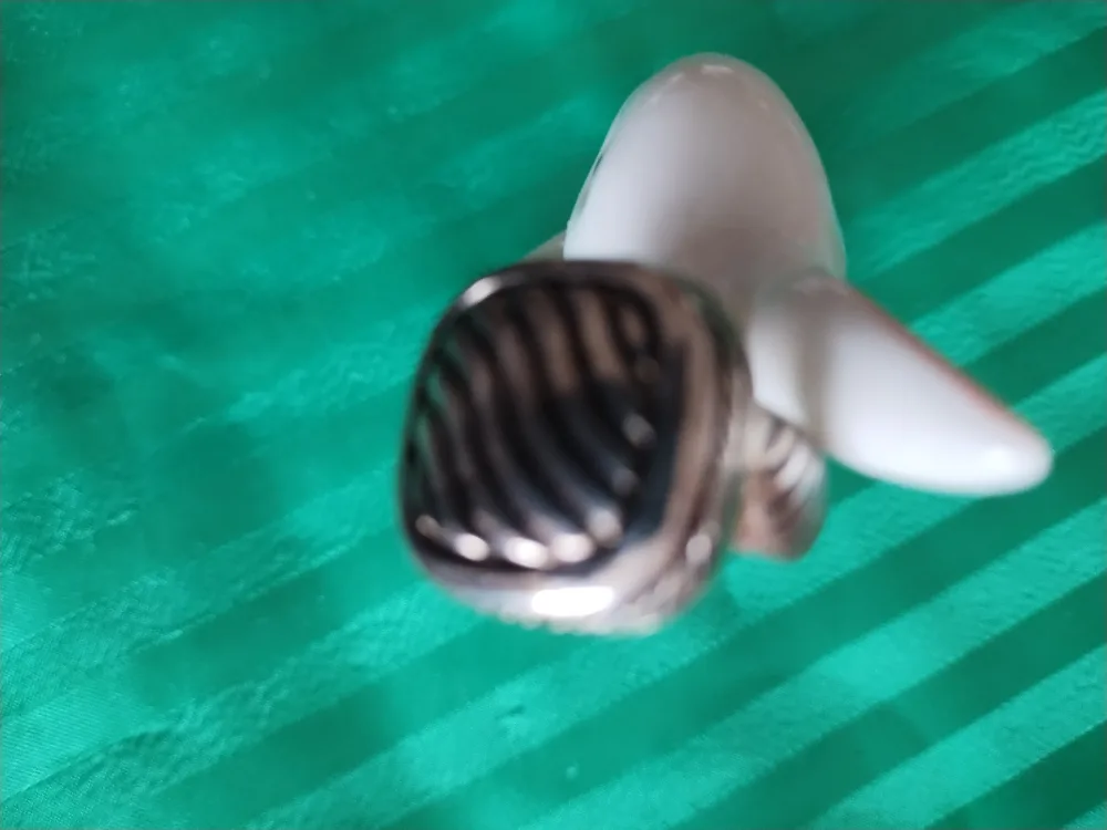 Silver Tone Ring with Patterned Face image indicator(5)