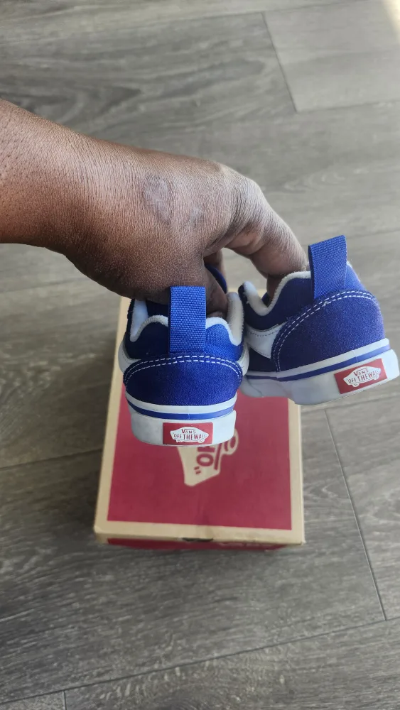 Vans Kid's Size 6 Blue Old Skool Sneakers image indicator(5)