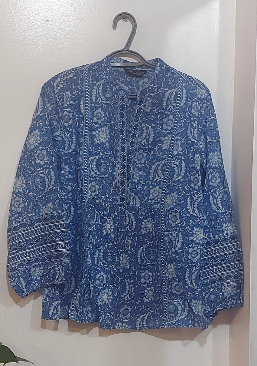 Blue Floral 3/4 Sleeve Blouse