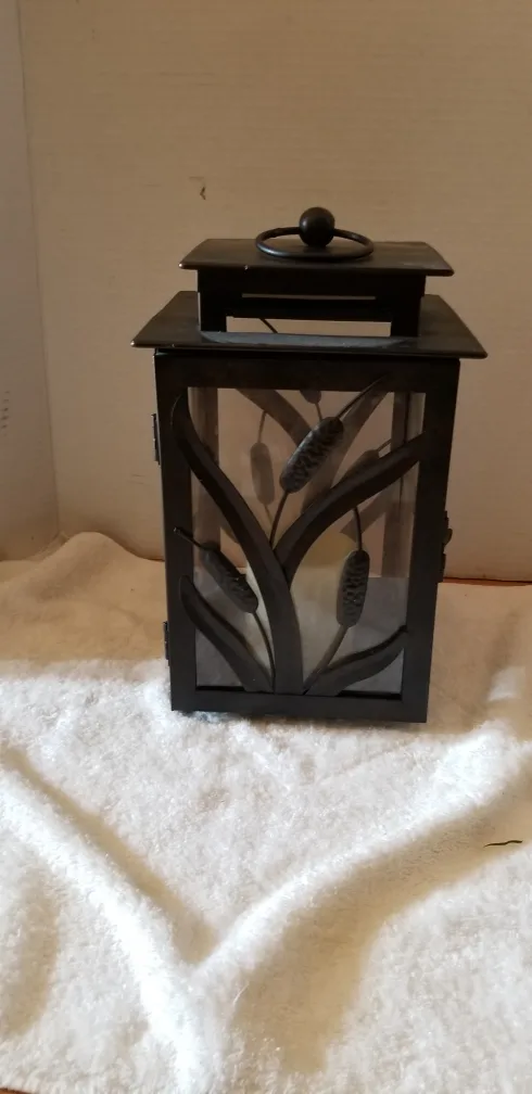 Metal Lantern with Cattail Design image indicator(5)