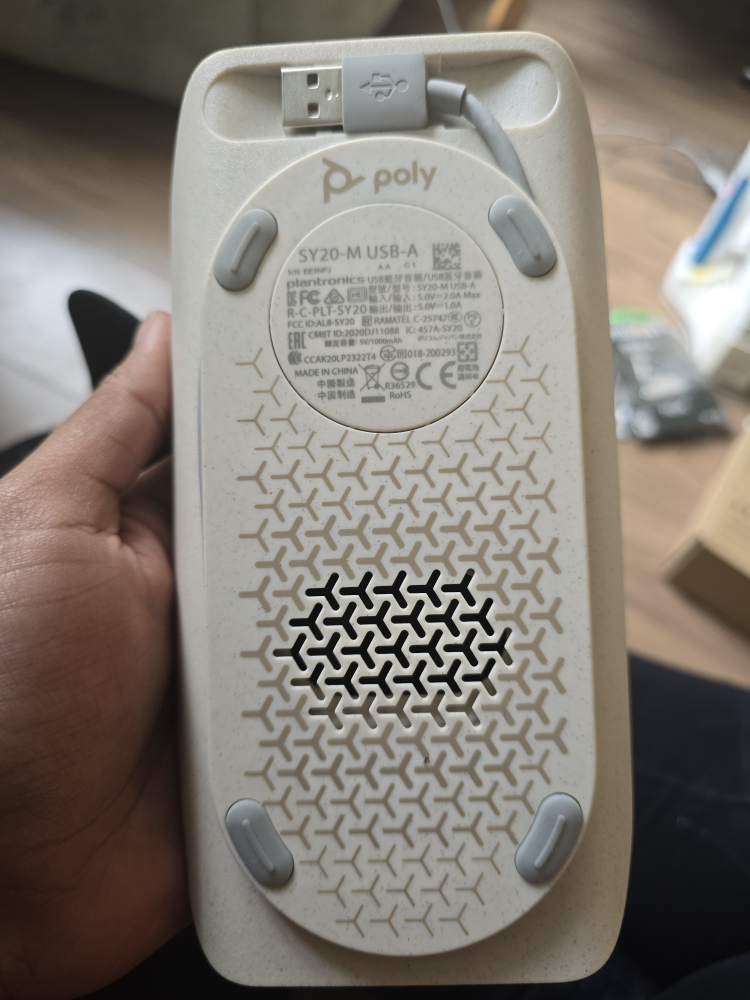 Poly Sync 20 USB-A Speakerphone with Carrying Case - photo 2
