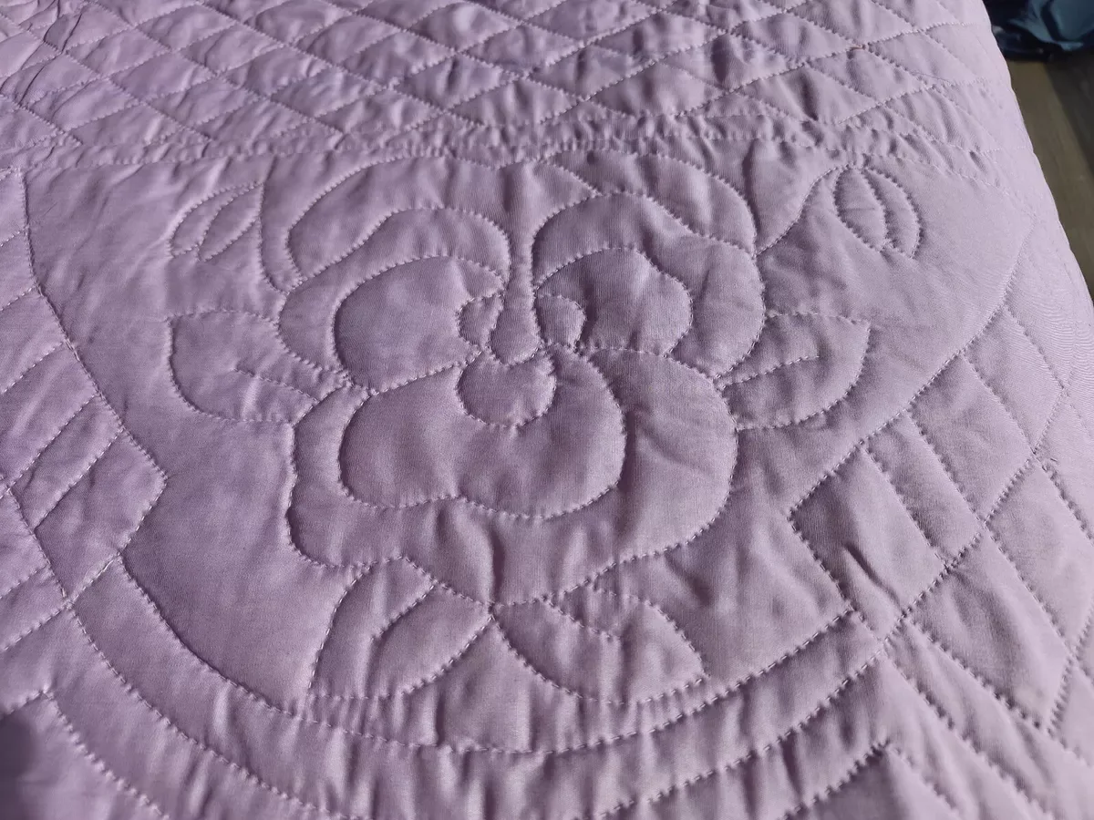 1950s Handmade Vintage Quilt :: Made in Canada image indicator(3)