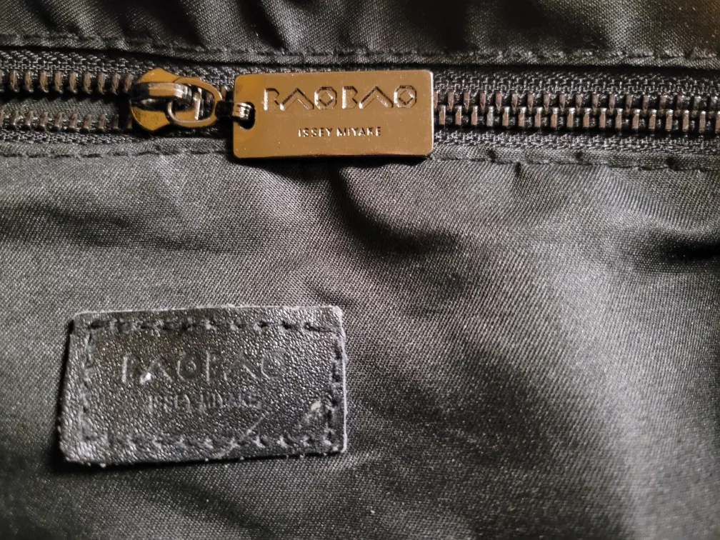 Bao Bao Issey Miyake Prism Black Tote Bag image indicator(4)