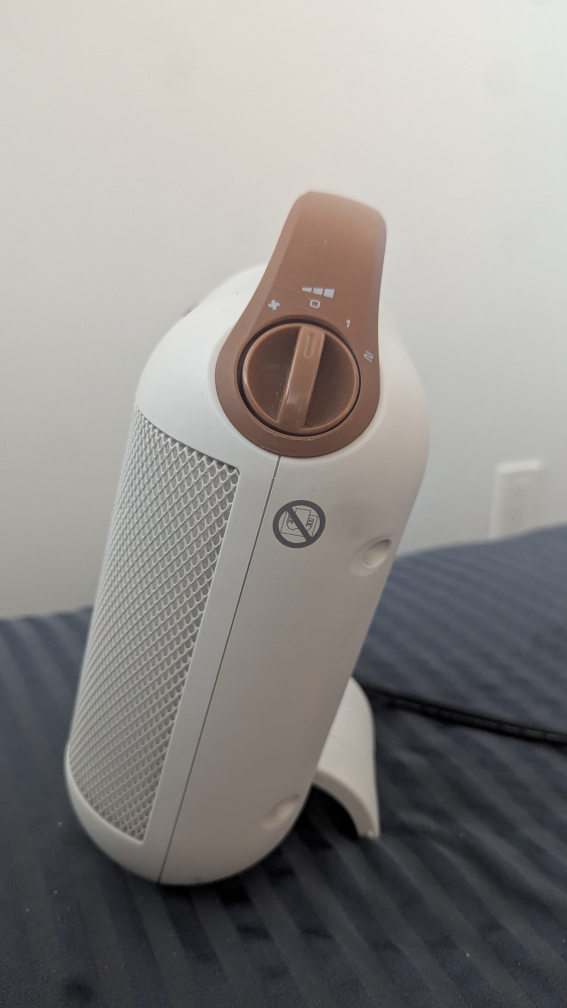 DeLonghi Ceramic Heater - photo 4