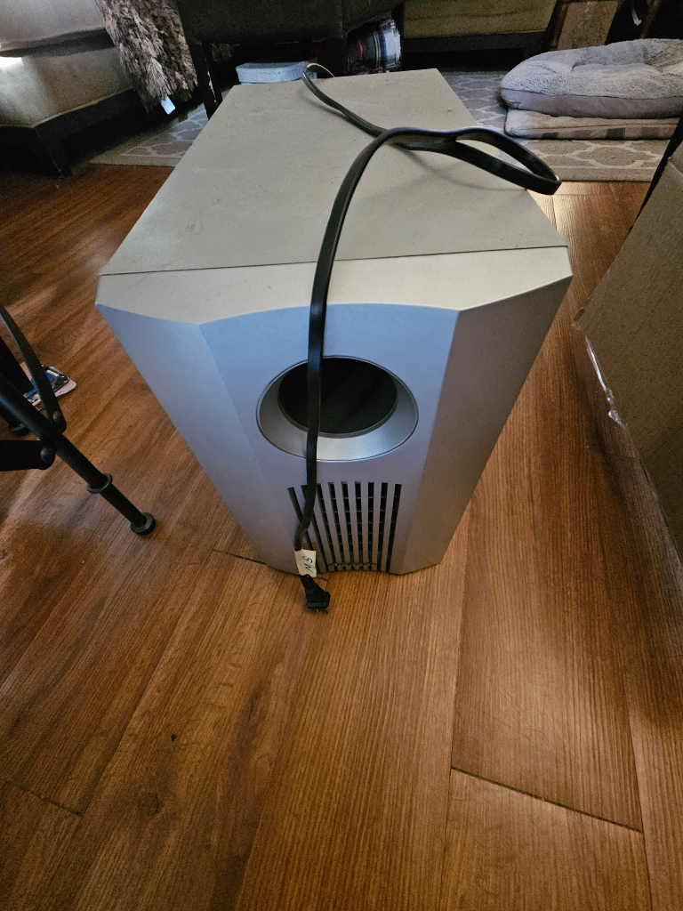 Subwoofer - Powered Sub - Home Theatre