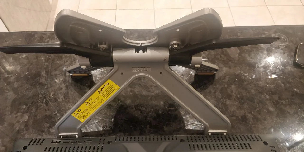 Wacom Cintiq 21UX Graphic Tablet image indicator(3)