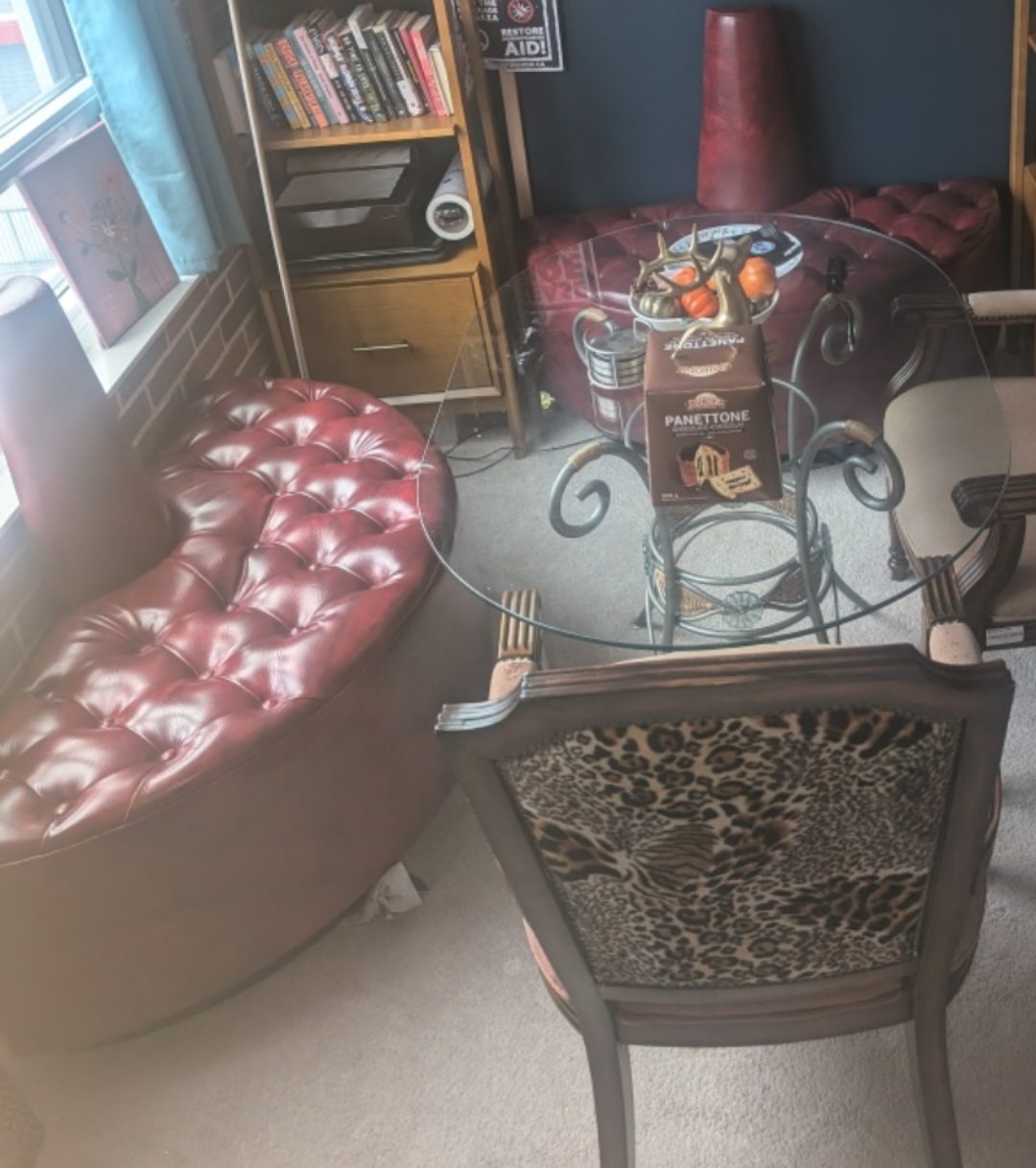 Circular Burgundy Leather Bench - photo 2