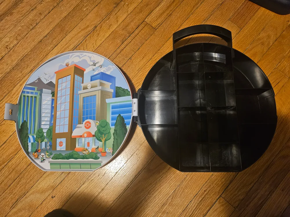 Pokemon PokeBall collectors Hard Carrying case image indicator(2)