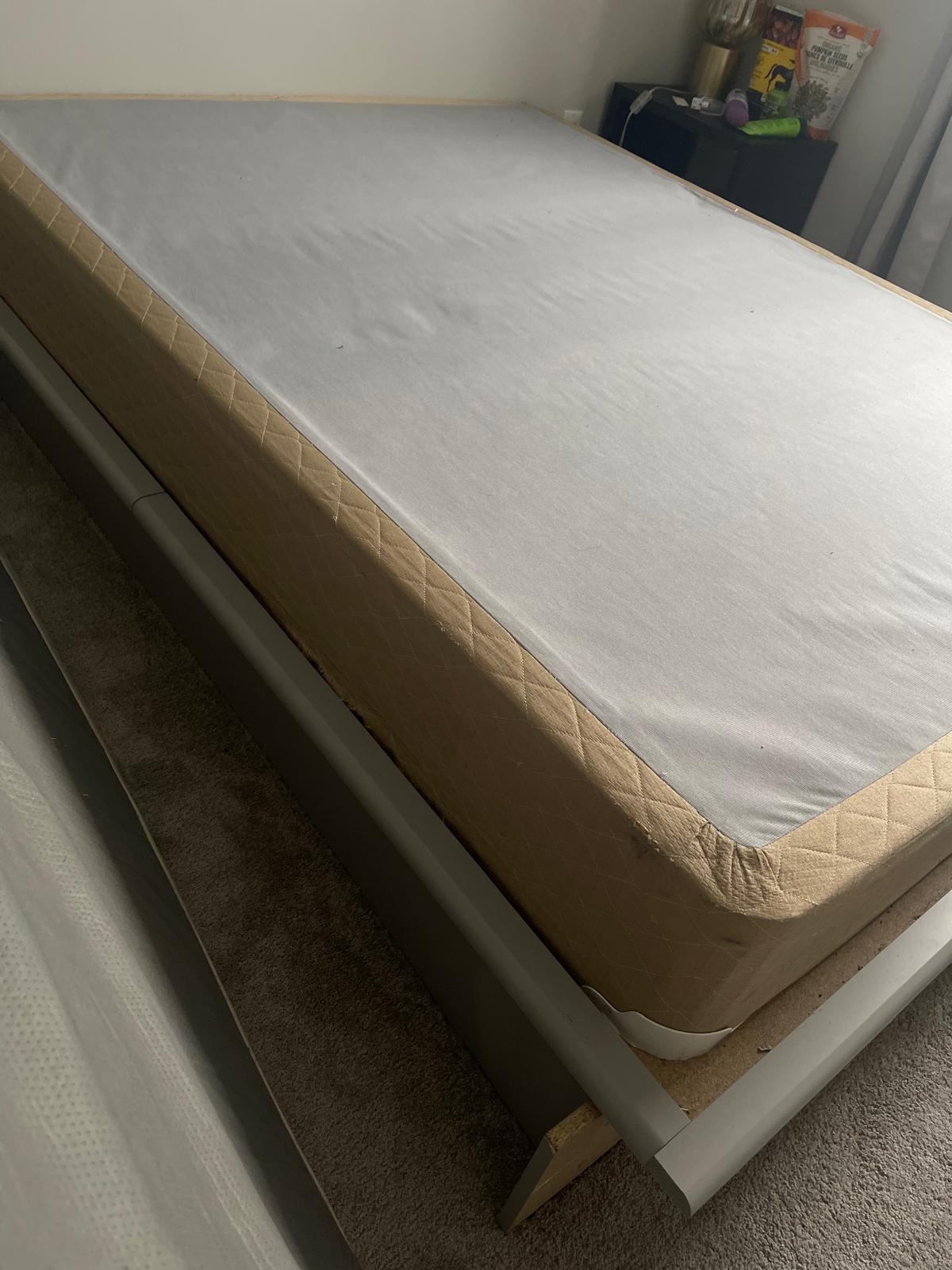 Queen Size Box Spring - photo 2